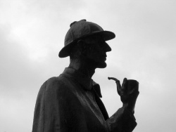 Sherlock Holmes statue