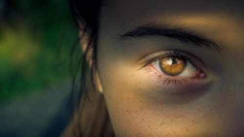Changes in pupils during a headache?